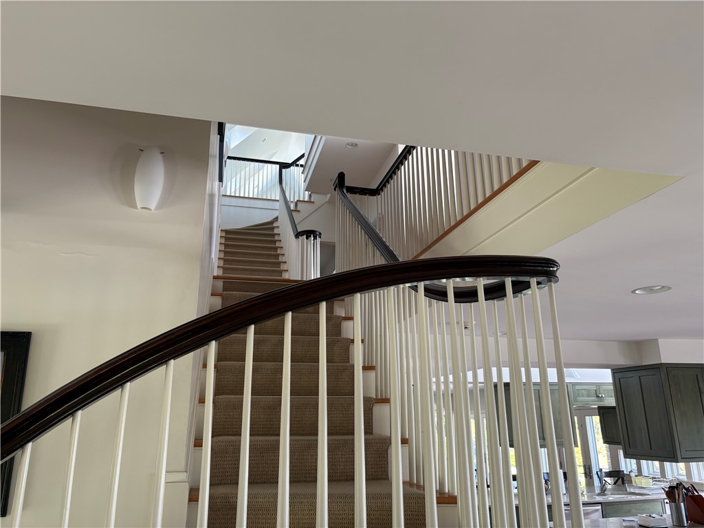 167 Walcott Avenue Jamestown, RI 02835 - Photo 9 of 16