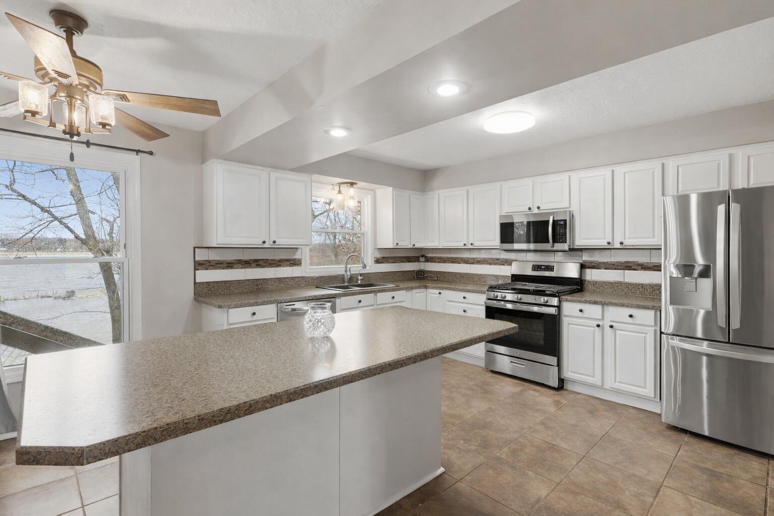 265 Indian Trail Munith, MI 49259 - Photo 12 of 20 Kitchen