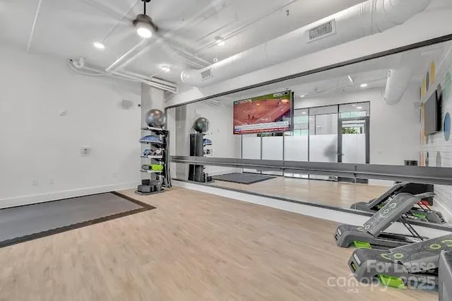 $2,152 | 2020 West Morehead Street, Unit SIERRA, Charlotte, NC 28208