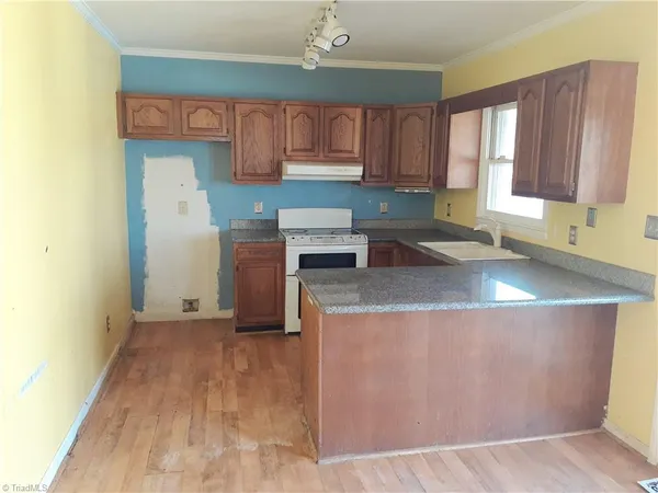 $259,900 | 4605 Oak Park Drive, Pfafftown, NC 27040