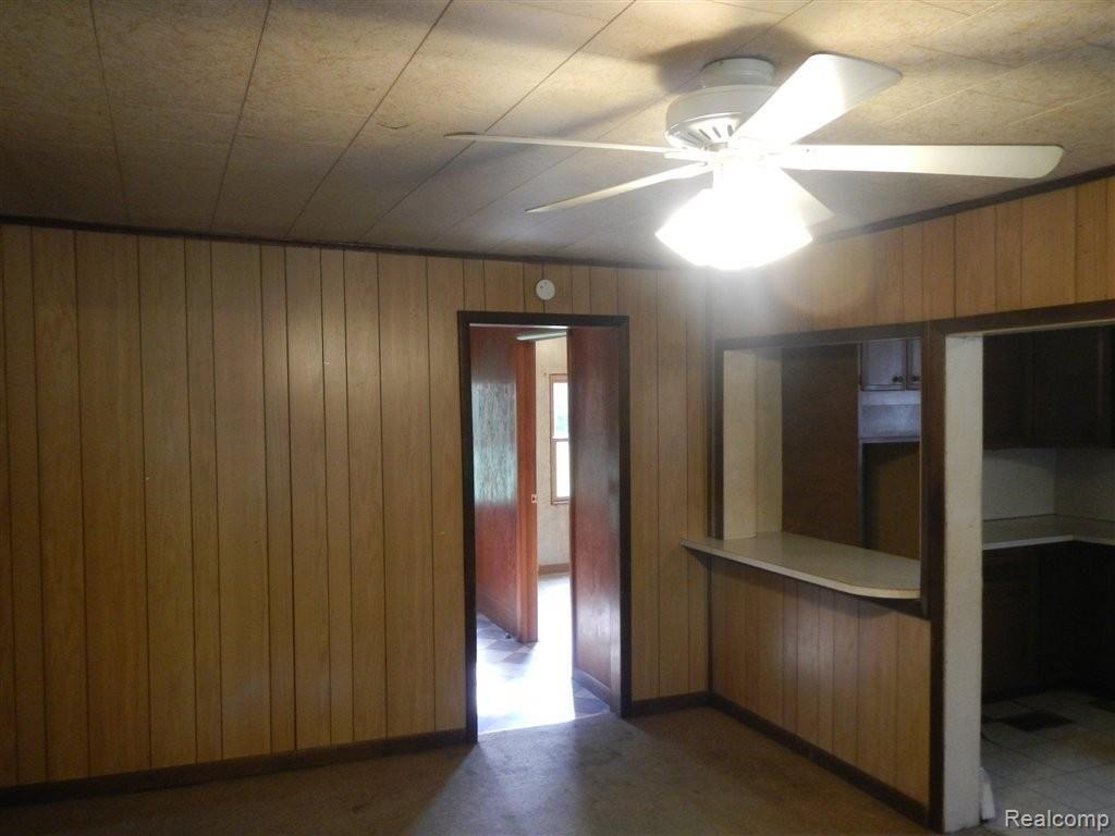 4600 McDowell Road Lapeer, MI 48446 - Photo 9 of 21 Living Room