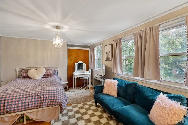 $2,400 | 4310 Candlelight Lane, Clay, NY 13090