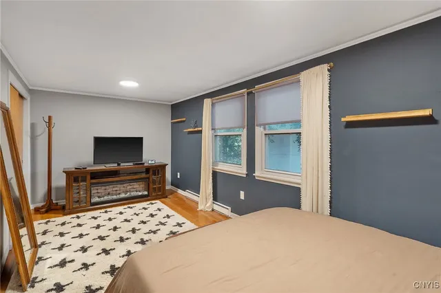 $2,400 | 4310 Candlelight Lane, Clay, NY 13090