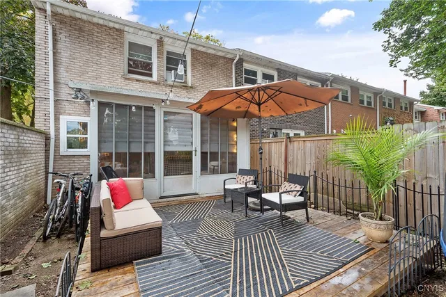 $2,400 | 4310 Candlelight Lane, Clay, NY 13090