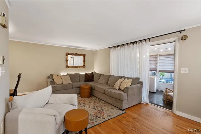 $2,400 | 4310 Candlelight Lane, Clay, NY 13090