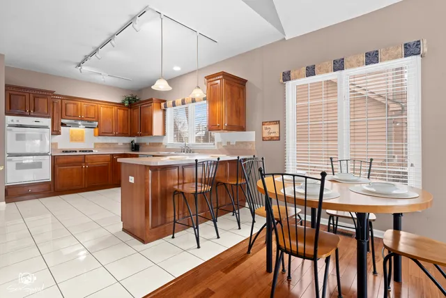 $679,900 | 2762 Shetland Lane, Aurora, IL 60502