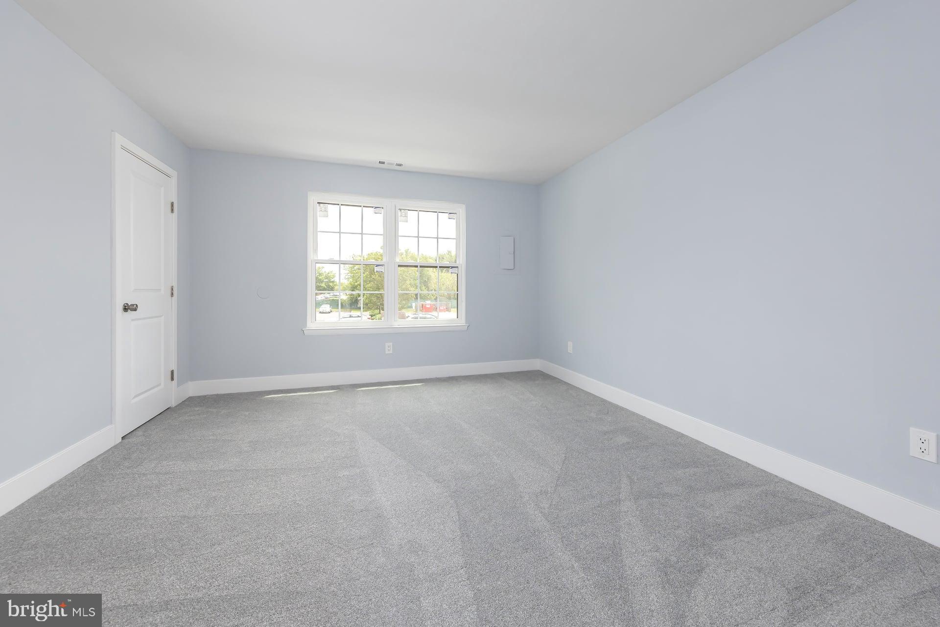 18 Brighton Place Sewell, NJ 08080 - Photo 14 of 19 an empty room with a window