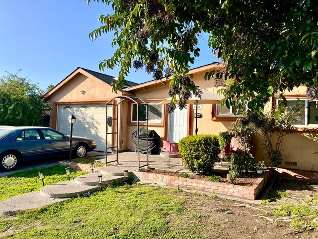 $899,000 | 2747 Sussex Drive, San Jose, CA 95127