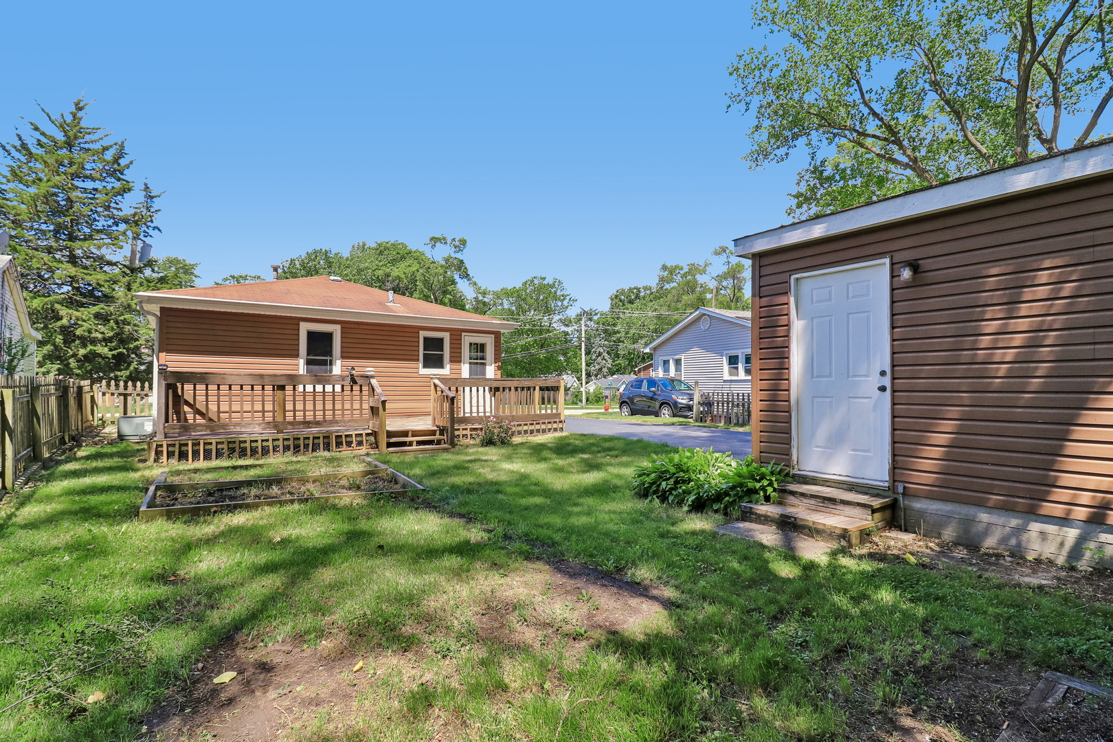 91 Bay Road Fox Lake, IL 60020 - Photo 20 of 26