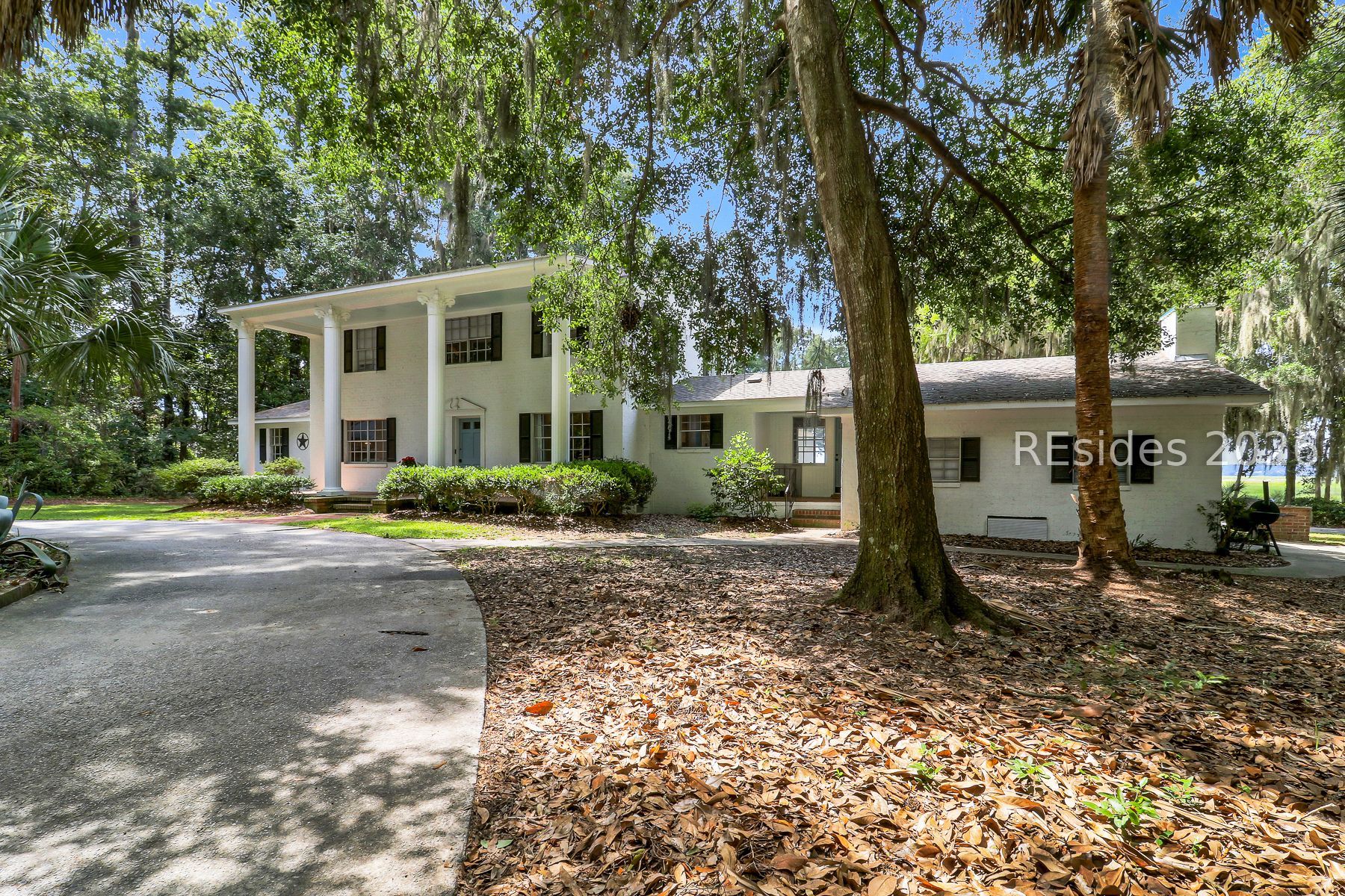 93 Myrtle Island Road Bluffton, SC 29910 - Photo 1 of 44