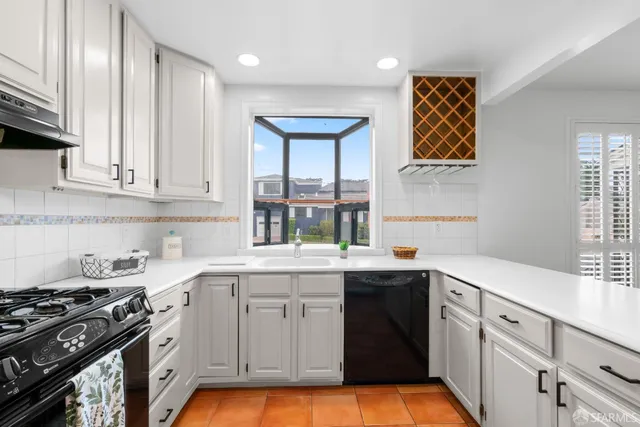 $1,048,888 | 700 Southwood Drive, South San Francisco, CA 94080