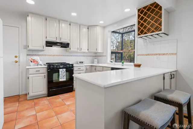 $1,048,888 | 700 Southwood Drive, South San Francisco, CA 94080