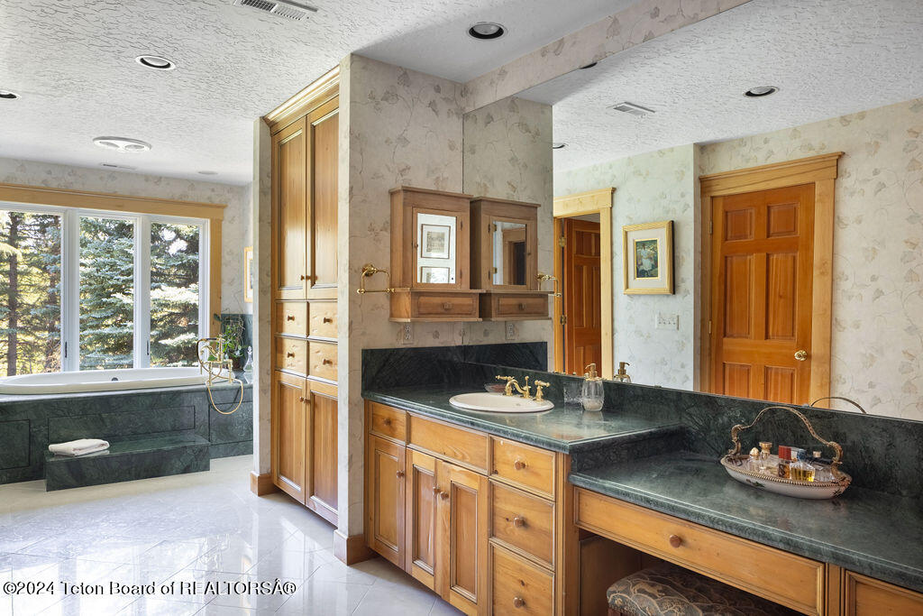 555 Sandhill Crane Road Wilson, WY 83014 - Photo 19 of 41 krafty_photos_555_sandhill_crane-25