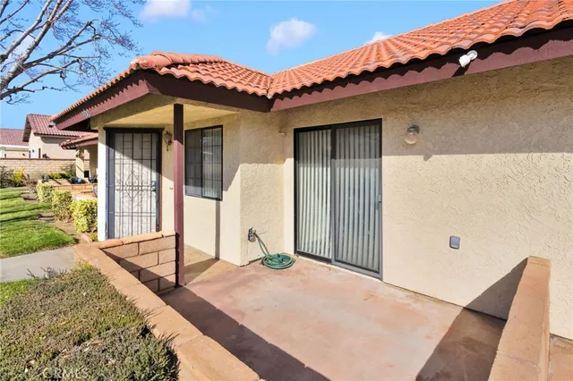 $165,000 | 19242 Cottonwood Drive, Apple Valley, CA 92308