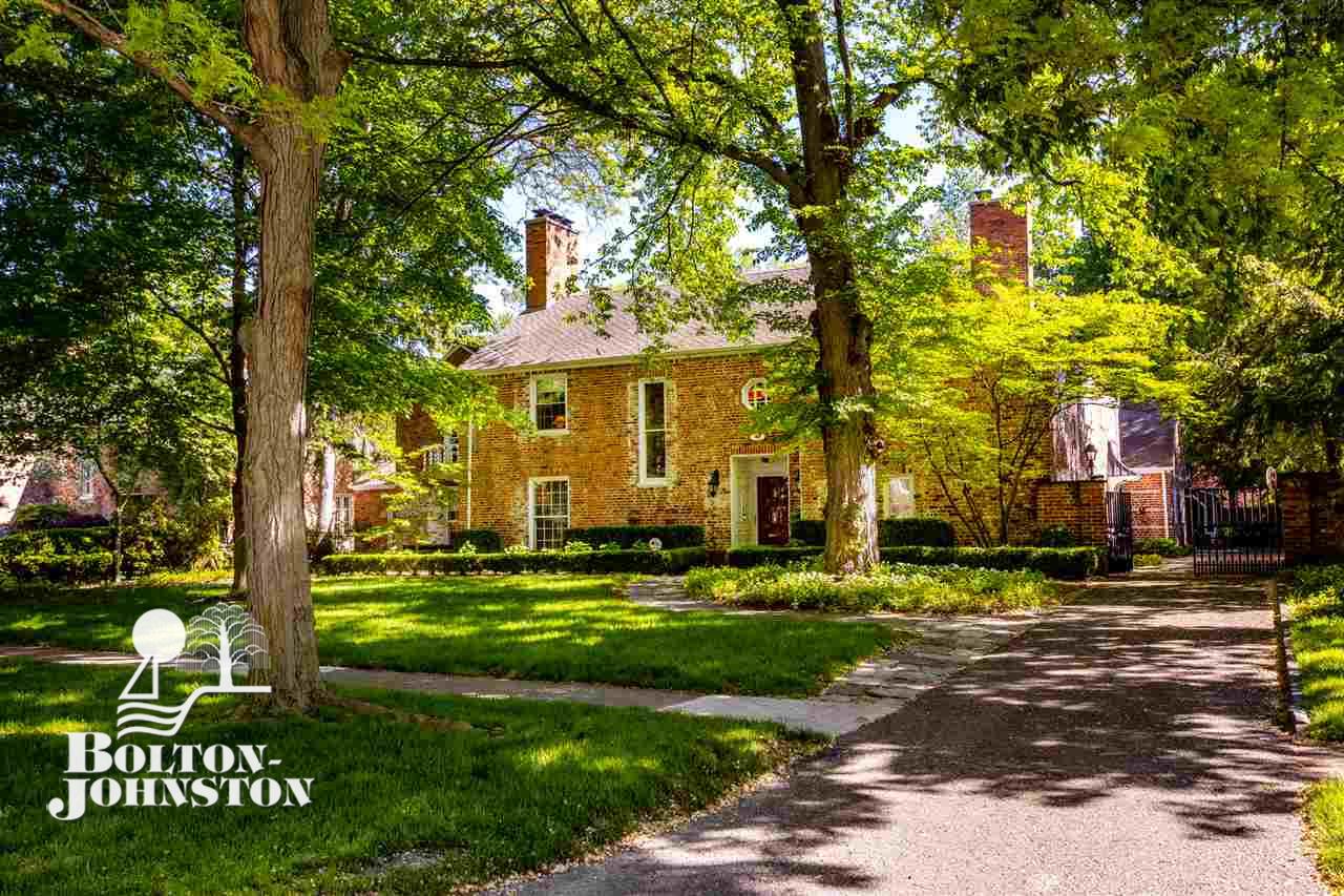94 Touraine Road Grosse Pointe, MI 48236 - Photo 80 of 95 50012602-79.JPG