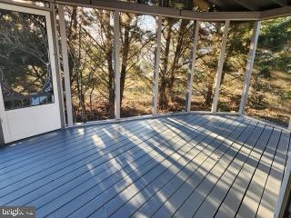 25377 Draper Road Milton, DE 19968 - Photo 2 of 8 Side screen porch