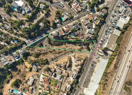 a view of houses with sky view