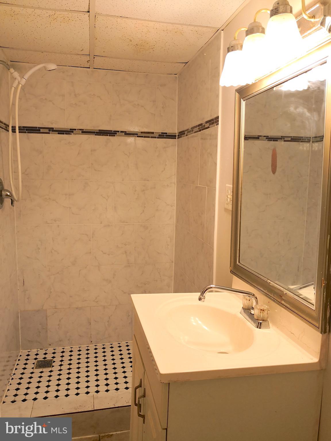 927 Southridge Road Baltimore, MD 21228 - Photo 22 of 26