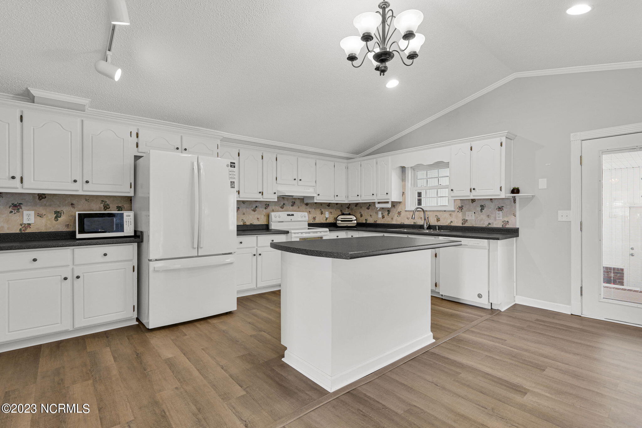 1587 Lancaster Road Pikeville, NC 27863 - Photo 8 of 44 10-web-or-mls-13