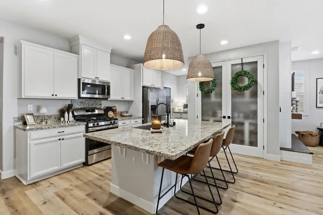 $2,950 | 9217 Hourglass Circle, Roseville, CA 95747