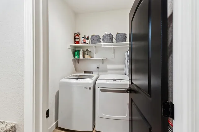 $2,950 | 9217 Hourglass Circle, Roseville, CA 95747