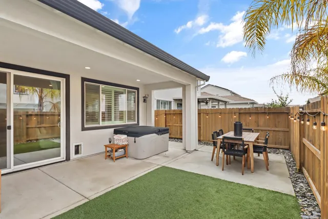 $2,950 | 9217 Hourglass Circle, Roseville, CA 95747