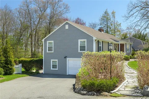 $925,000 | 20 Bullock Avenue, Barrington, RI 02806