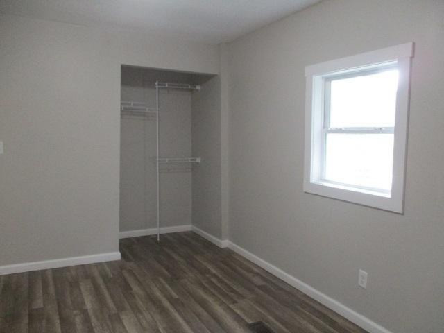 141 Edmonds Road Battle Creek, MI 49017 - Photo 11 of 24 main floor mastr