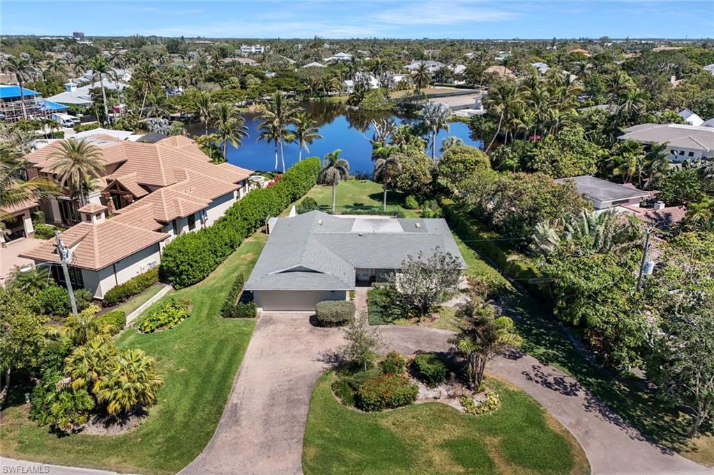645 Bougainvillea Road Naples, FL 34102 - Photo 4 of 23 Gallery Image 4