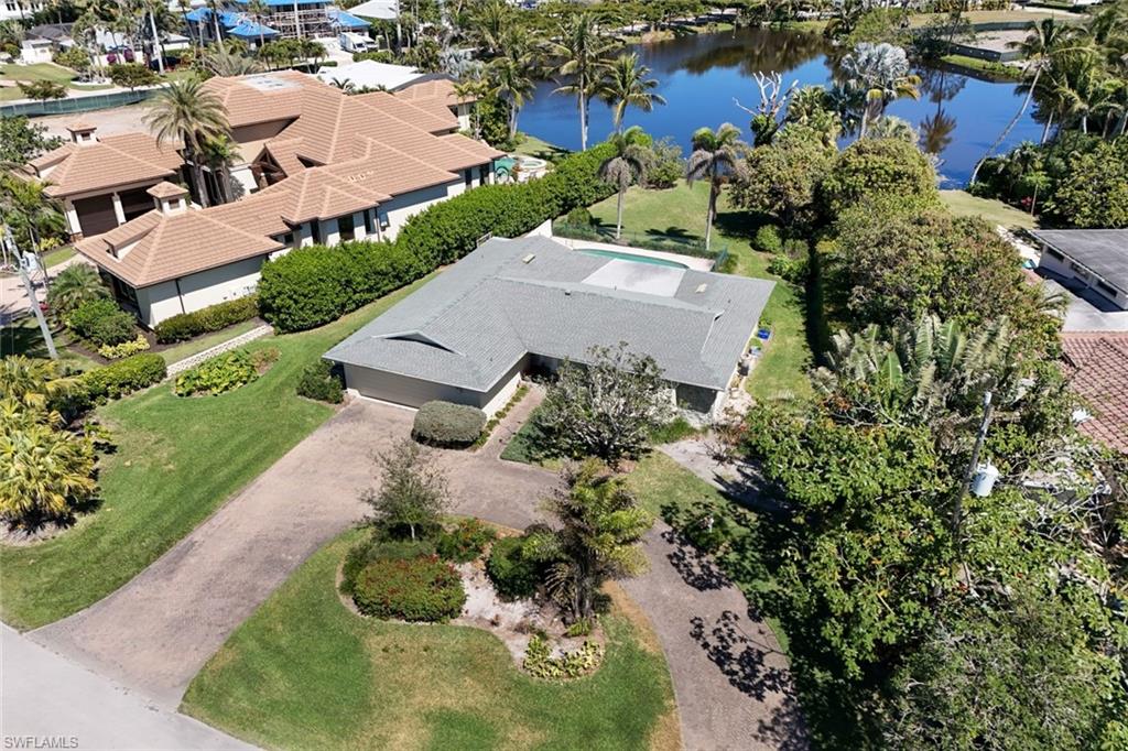 645 Bougainvillea Road Naples, FL 34102 - Photo 5 of 23 Gallery Image 5