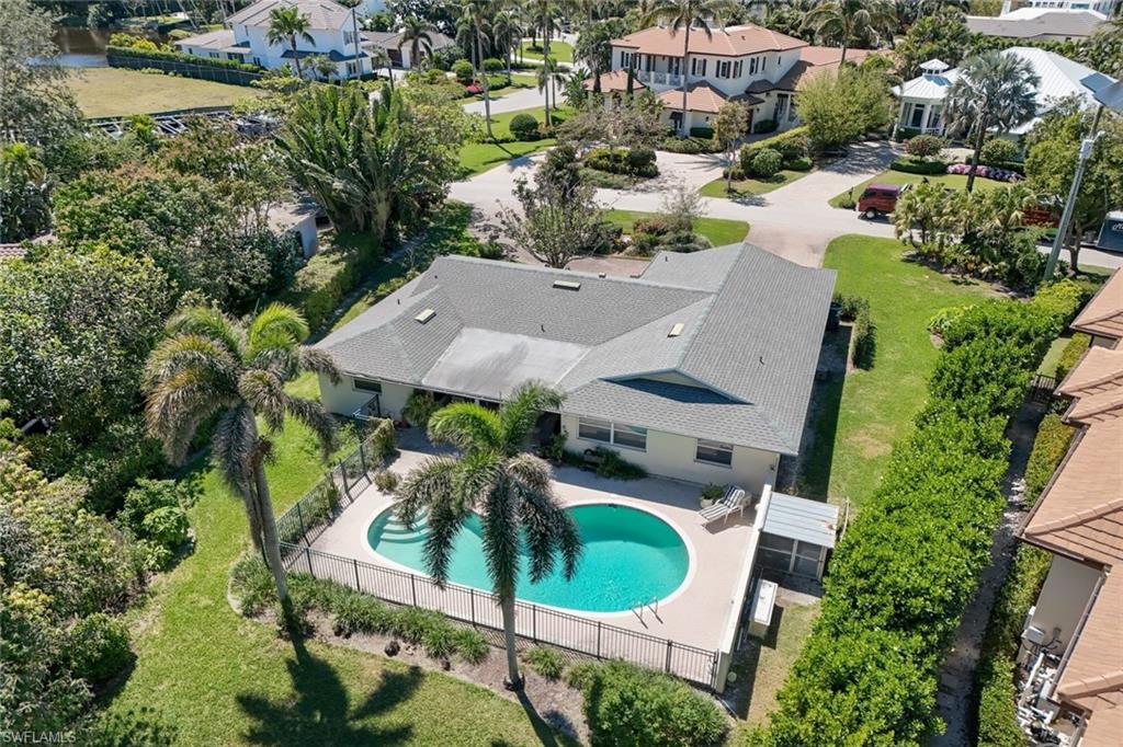645 Bougainvillea Road Naples, FL 34102 - Photo 6 of 23 Gallery Image 6