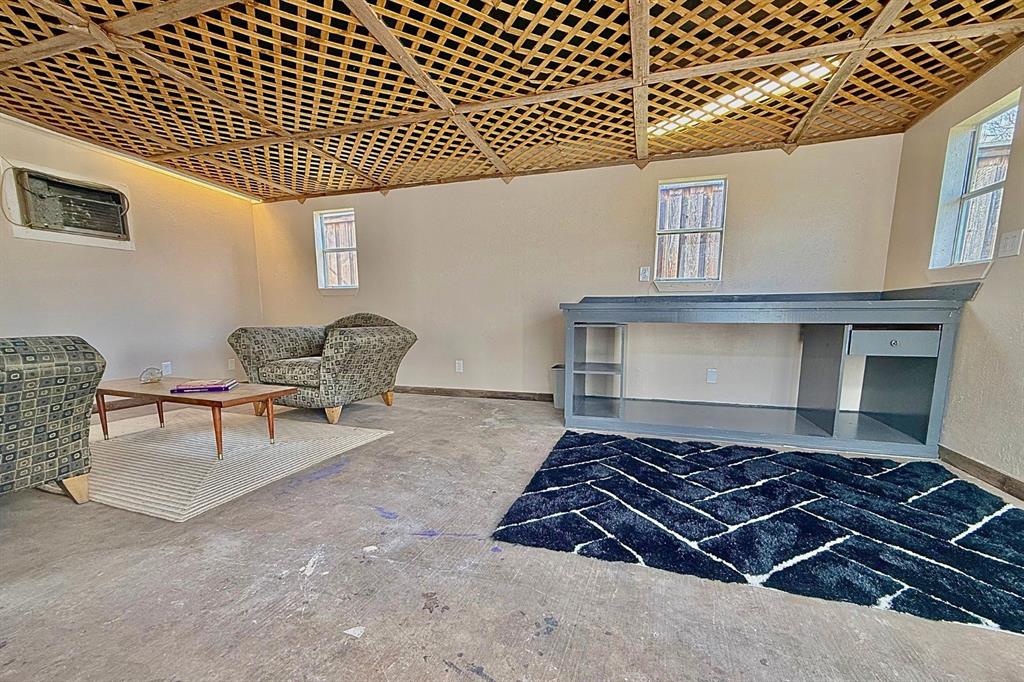 11312 Rupley Lane Dallas, TX 75218 - Photo 14 of 21