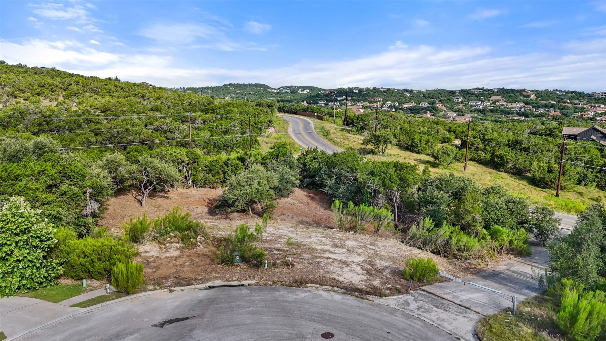 210 Lodestone Cove Austin, TX 78738 - Photo 2 of 32