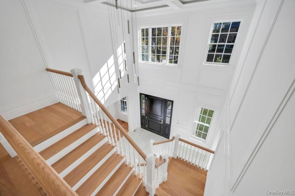 207 Mill Spring Road Manhasset, NY 11030 - Photo 19 of 46