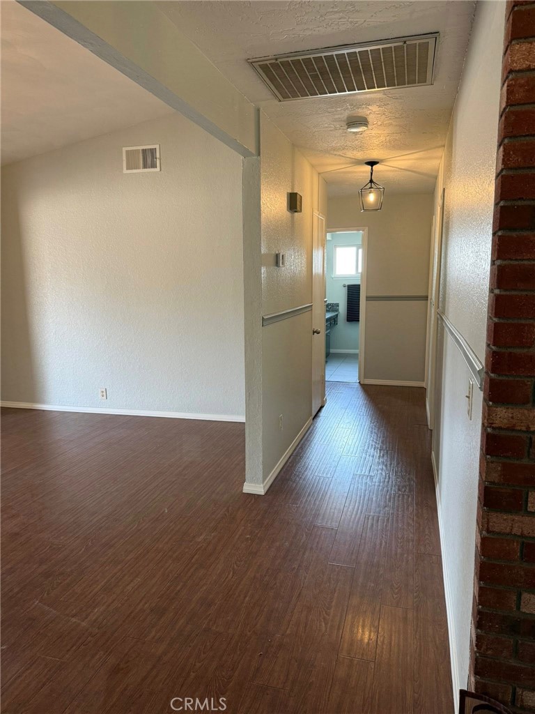 14040 Hopi Road Apple Valley, CA 92307 - Photo 12 of 21