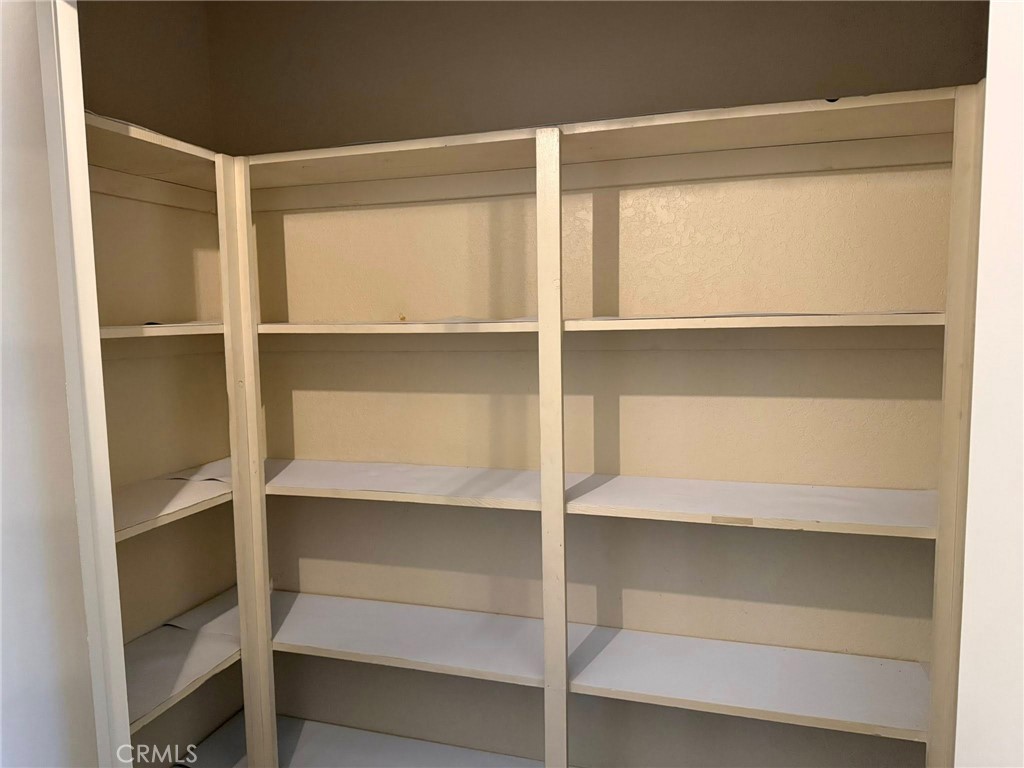 14040 Hopi Road Apple Valley, CA 92307 - Photo 17 of 21