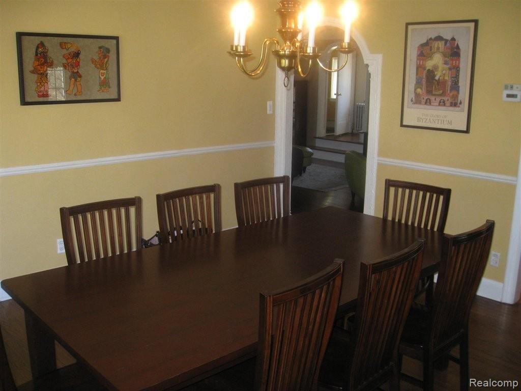 663 Barrington Road Grosse Pointe, MI 48230 - Photo 6 of 13 4.JPG