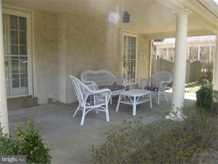 725 Conestoga Road Berwyn, PA 19312 - Photo 5 of 20 Porch