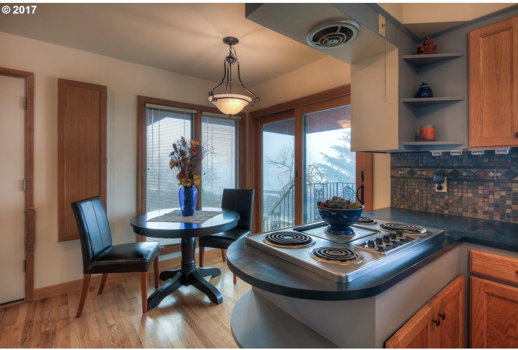 507 South Hillhurst Road, Unit 1 Ridgefield, WA 98642 - Photo 16 of 32 Gallery Image 16