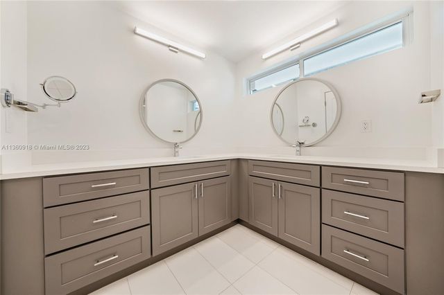 $962,000 | 2421 Northeast 45th Street, Lighthouse Point, FL 33064