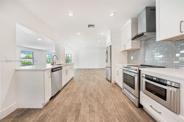 $962,000 | 2421 Northeast 45th Street, Lighthouse Point, FL 33064