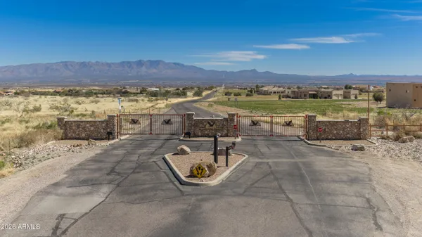 $660,000 | 8859 South Arab Court, Hereford, AZ 85615