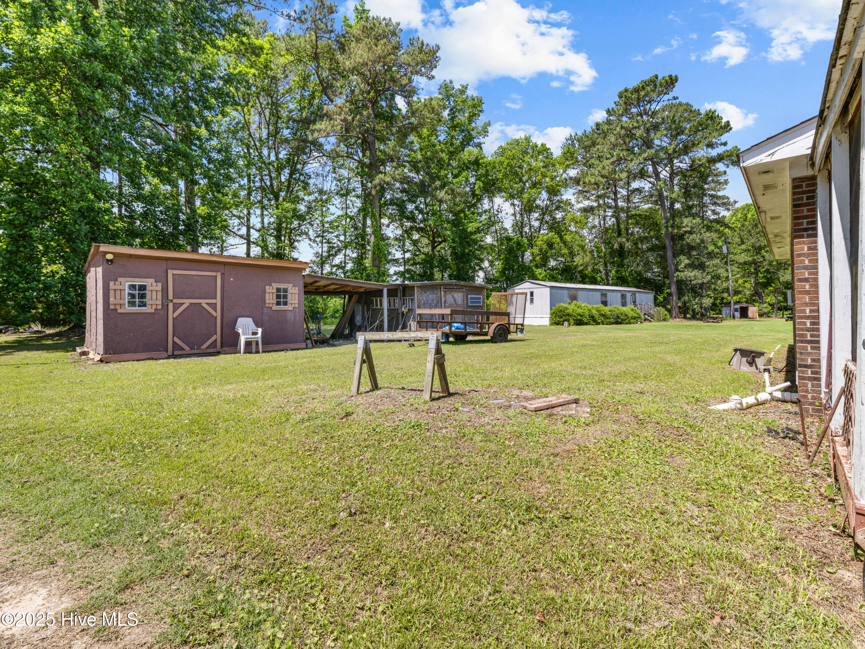 323 Alexander Rouse Road Kinston, NC 28504 - Photo 10 of 34 025A3477