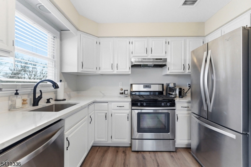 779 Riverside Avenue, Unit 201 Lyndhurst, NJ 07071 - Photo 19 of 36 Gallery Image 19