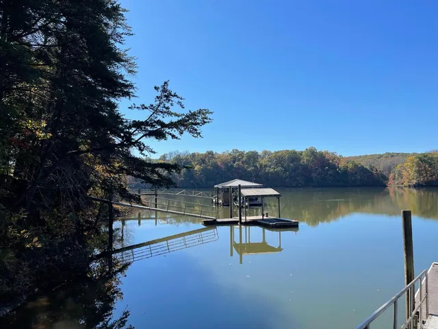 $177,900 | 713 Leesville Lake Drive, Pittsville, VA 24139