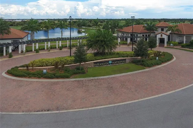 $379,900 | 10054 Crooked Creek Drive, Unit 201, Venice, FL 34293