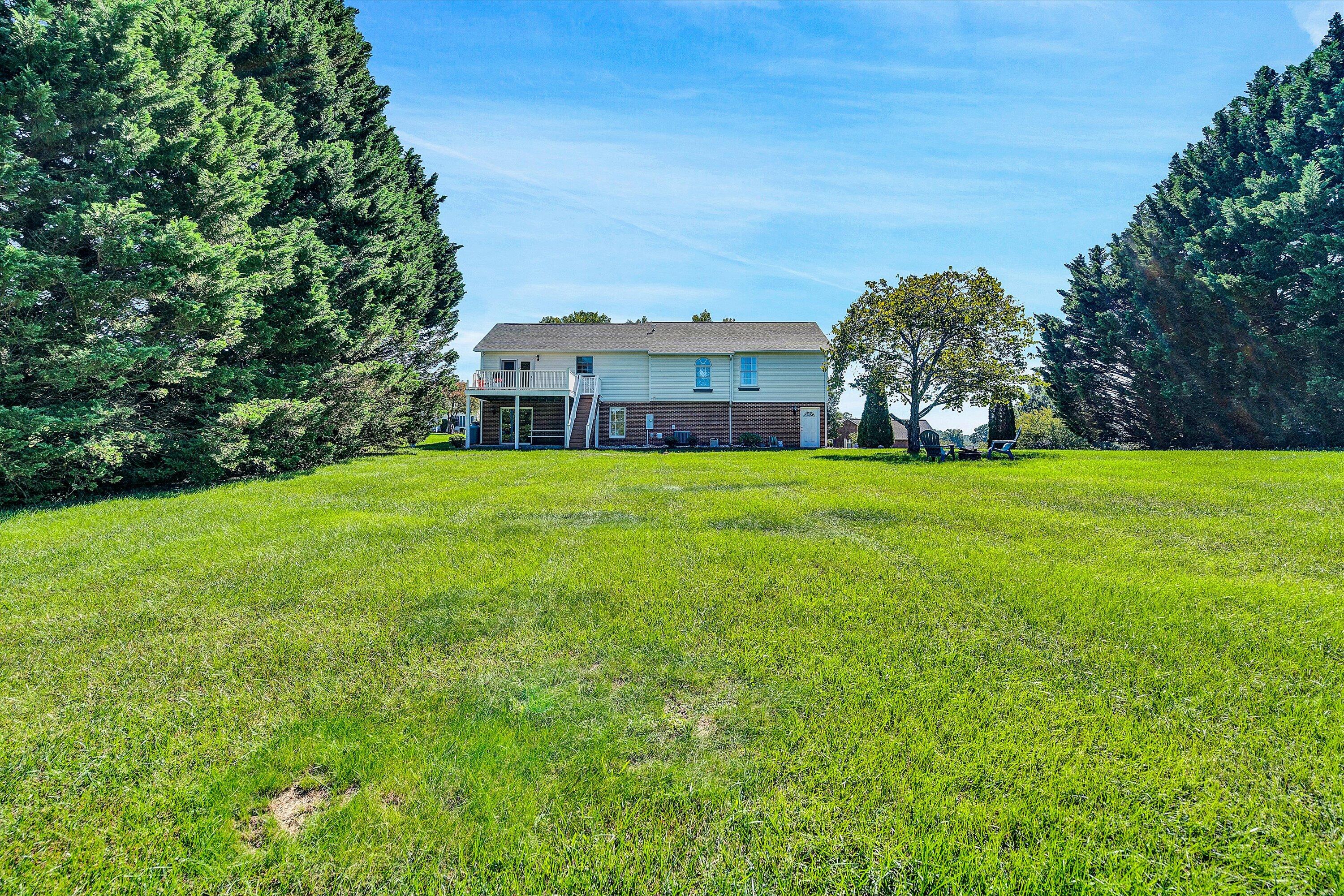 113 Aftons Meadow Road Vinton, VA 24179 - Photo 3 of 36 Rear View & Spacious Yard