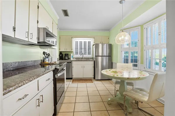 $559,000 | 1460 Ocean Boulevard, Unit 101, St. Simons Island, GA 31522