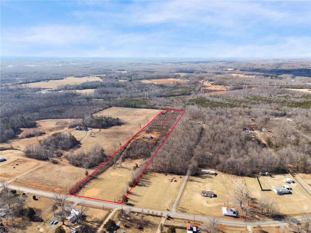 460 County Line Road Reidsville, NC 27320 - Photo 14 of 15 Gallery Image 14