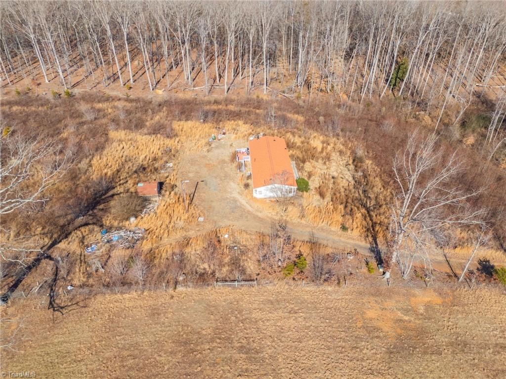 460 County Line Road Reidsville, NC 27320 - Photo 6 of 15 Gallery Image 6